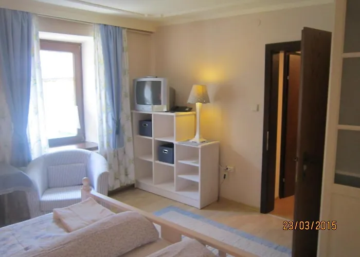 Ingrid Πανσιόν